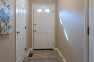 676 Stoneharbor Ln, Hamilton Township, OH 45039 - Photo 15