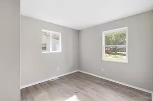 1854 Bluehill Dr, Springfield Township, OH 45240 - Photo 3