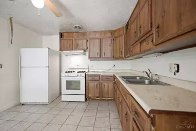 299 Brookforest Drive, Delhi Township, OH 45238 - Photo 17