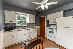 1631 Marilyn Ln, Cincinnati, OH 45231 - Photo 9