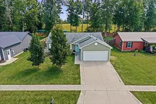 531 S Mill St, Blanchester, OH 45107 - Photo 1
