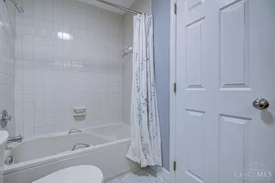 6338 Eagles Lake Drive, Green Township, OH 45248 - Photo 23