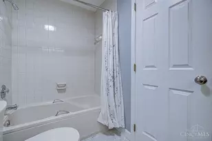 6338 Eagles Lake Dr, Green Township, OH 45248 - Photo 23