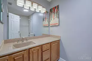 6338 Eagles Lake Dr, Green Township, OH 45248 - Photo 21