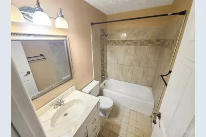 28 Woodcrest Court, Springdale, OH 45246 - Photo 9