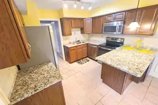 28 Woodcrest Ct, Springdale, OH 45246 - Photo 7