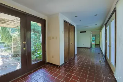 5445 Sherfield Drive, Trotwood, OH 45426 - Photo 5