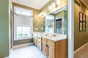 8350 Kugler Meadow Ct, Sycamore Township, OH 45236 - Photo 17