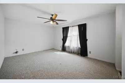 1931 Circle Kelly Jo Street, Middletown, OH 45044 - Photo 3