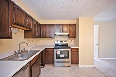 8081 Hetz Drive, Sycamore Township, OH 45242 - Photo 17