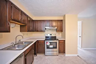 8081 Hetz Dr, Sycamore Township, OH 45242 - Photo 17