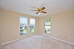 8081 Hetz Dr, Sycamore Township, OH 45242 - Photo 11