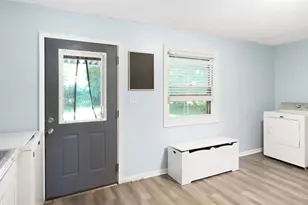 3291 Ainsworth Dr, Colerain Township, OH 45251 - Photo 9