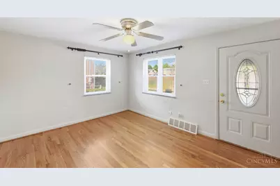 8532 Darnell Avenue, Sycamore Township, OH 45236 - Photo 5