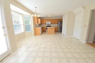 7699 Livingston Dr, Deerfield Township, OH 45040 - Photo 9