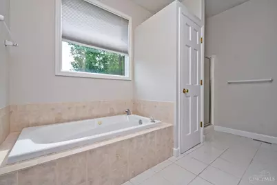5474 Chancellor Lane, Hamilton Township, OH 45152 - Photo 27