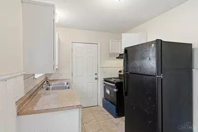 6814 Warder Drive, Springfield Township, OH 45224 - Photo 7