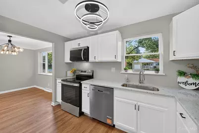 708 Danvers Drive, Forest Park, OH 45240 - Photo 15