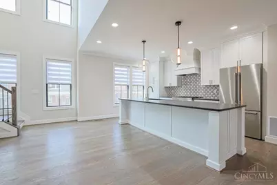 2916 Robertson Avenue, Cincinnati, OH 45209 - Photo 9