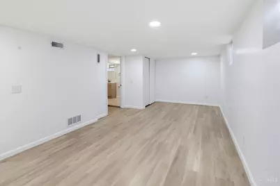 2034 Sundale Ave, Cincinnati, OH 45239 - Photo 17