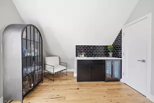 208 Wade St, Cincinnati, OH 45202 - Photo 33