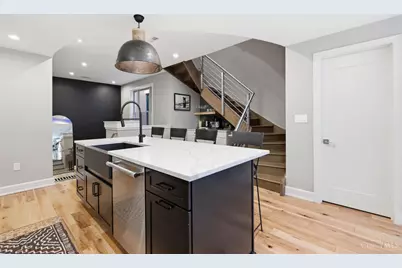 208 Wade Street, Cincinnati, OH 45202 - Photo 11