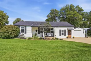 2106 Hamilton Rd, Turtle Creek Township, OH 45036 - Photo 7