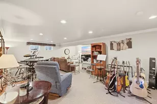 6955 Hunters Close, Hamilton Township, OH 45039 - Photo 43