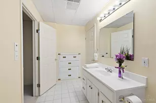 6865 Fox Hill Ln, Madeira, OH 45236 - Photo 47