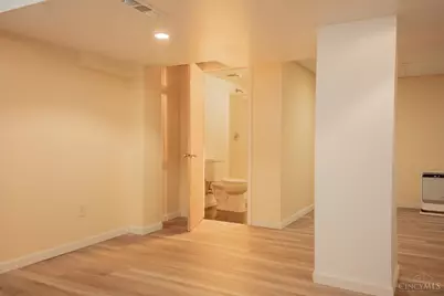 939 Venetian Terrace, Cincinnati, OH 45224 - Photo 15