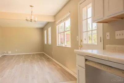 939 Venetian Terrace, Cincinnati, OH 45224 - Photo 7