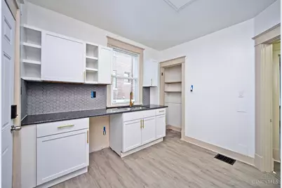 395 Elberon Avenue, Cincinnati, OH 45205 - Photo 17