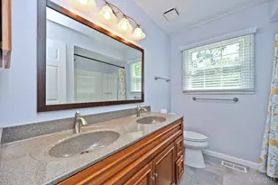 7463 Kingston Hill Ct, Anderson Township, OH 45255 - Photo 37