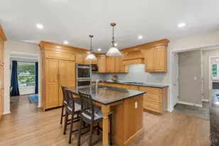7271 Treeridge Dr, Anderson Township, OH 45244 - Photo 9