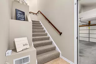 8164 Bridge Point Dr, Green Township, OH 45248 - Photo 3