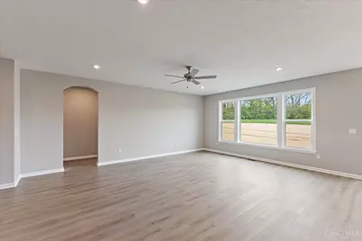 3604 Cypress Pointe Drive, Bellbrook, OH 45305 - Photo 7