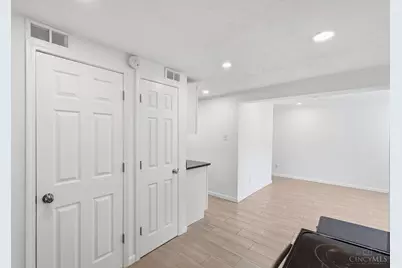 8914 Cherry Street, Blue Ash, OH 45242 - Photo 13