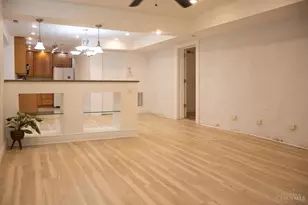 348 Thrall St, Cincinnati, OH 45220 - Photo 3
