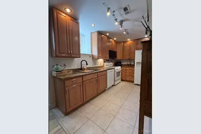 348 Thrall Street #1, Cincinnati, OH 45220 - Photo 7