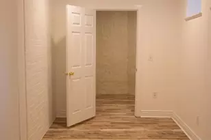 348 Thrall St, Cincinnati, OH 45220 - Photo 11