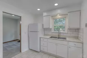 6435 Graceland Ave, Golf Manor, OH 45237 - Photo 9