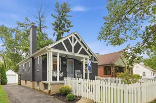 6974 Cambridge Ave, Mariemont, OH 45227 - Photo 3