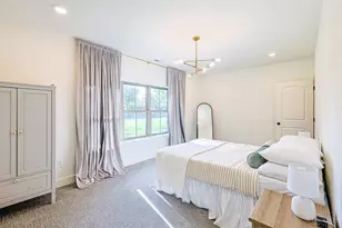 9200 Village Green Dr, Montgomery, OH 45242 - Photo 23