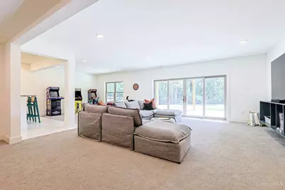 9200 Village Green Drive, Montgomery, OH 45242 - Photo 25