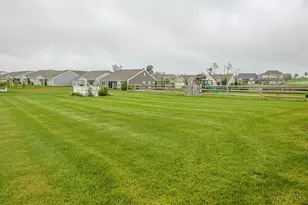 820 Leeward Ct, Turtle Creek Township, OH 45036 - Photo 43