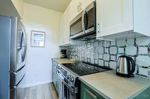 2376 Madison Rd, Cincinnati, OH 45208 - Photo 11