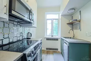 2376 Madison Rd, Cincinnati, OH 45208 - Photo 9