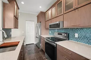 390 Grand Ave, Cincinnati, OH 45205 - Photo 7