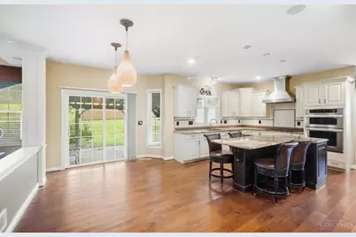 7649 Hunters Trail, West Chester, OH 45069 - Photo 11