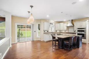 7649 Hunters Tr, West Chester, OH 45069 - Photo 11